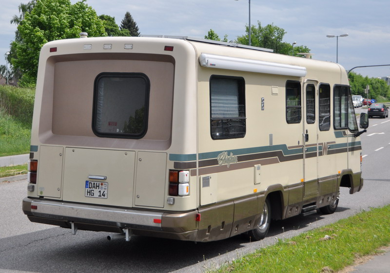 BuzzyBeeForum • View topic - Winnebago campers